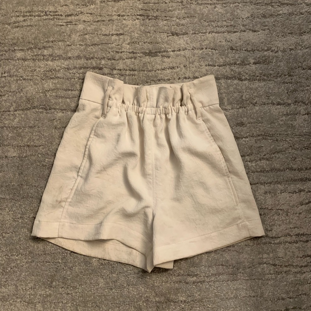Aritzia white paper bag shorts